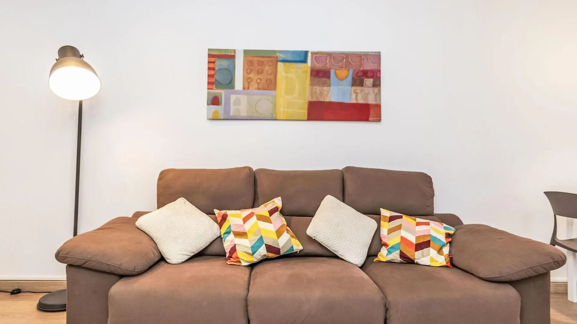 Apartment Eixample Dret Arago Roger De Lluria By Interhome برشلونة 0*,  إسبانيا